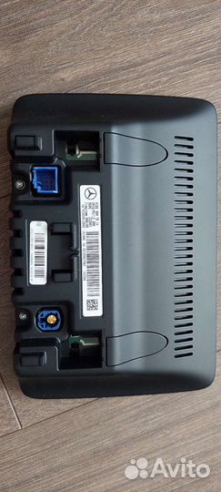 Дисплей мультимедийной системы