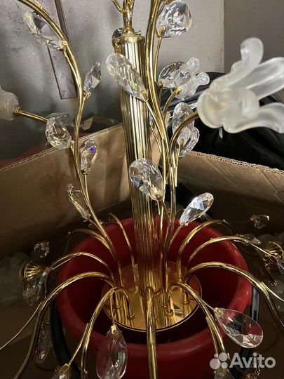 Люстра с элементами хрусталя