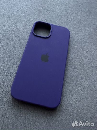 Чехол сиреневый на айфон 14