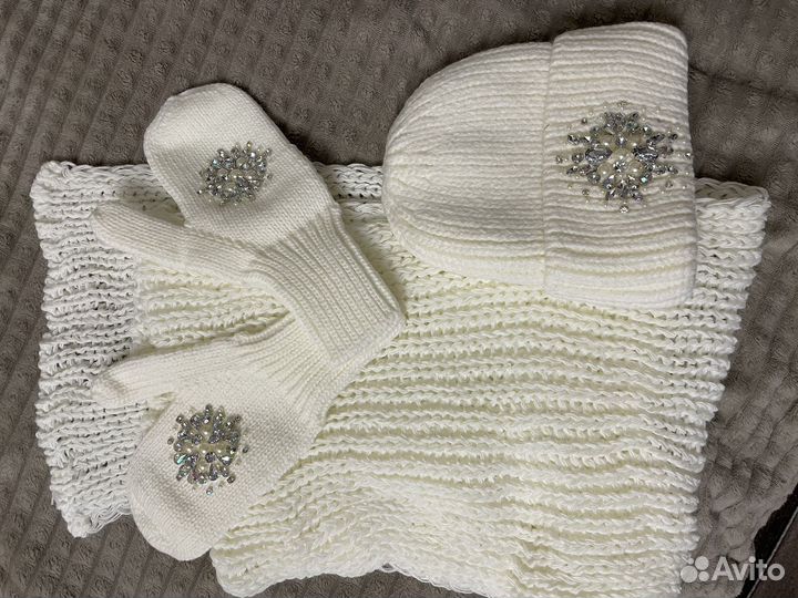 Комплект шапка шарф и варежки женские