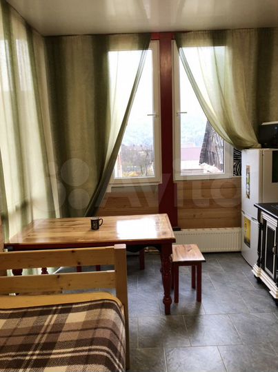 Дом 20 м² на участке 3 сот.