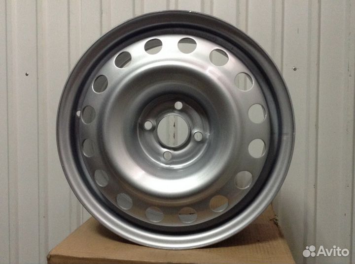 Диск штампованный R16 LADA Vesta