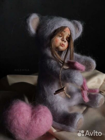 Валяная кукла ручной работы