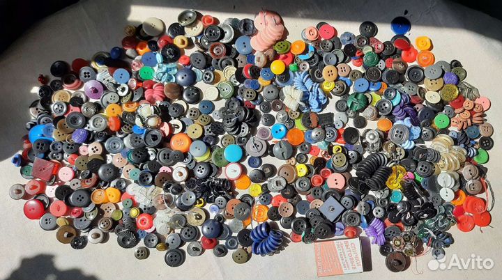 Пуговицы СССР много