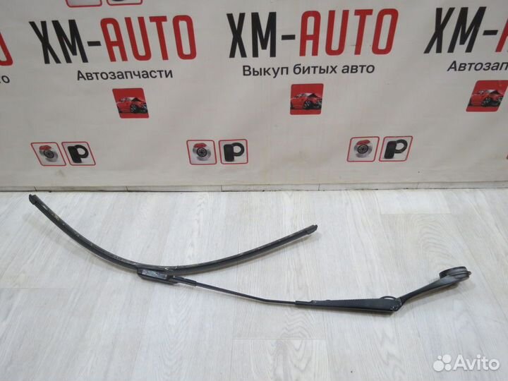 Поводок дворника правый Ford Focus 3