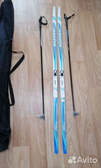 Беговые лыжи