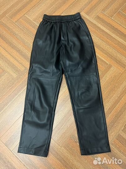 Кожаные брюки женские