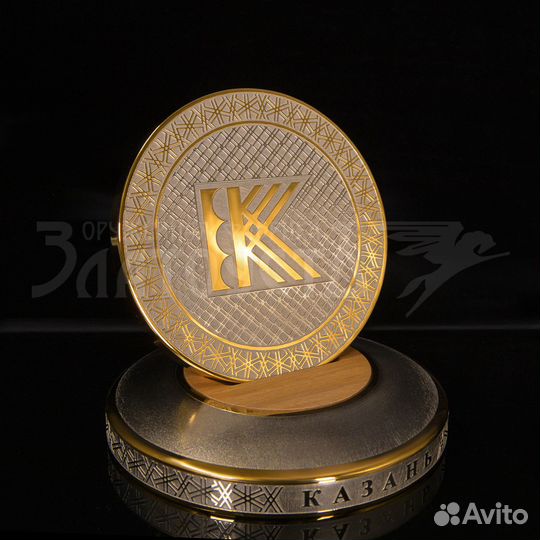 Медаль на подставке