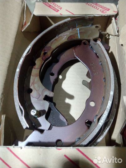 Колодки тормозные барабанные Toyota 04495-12141