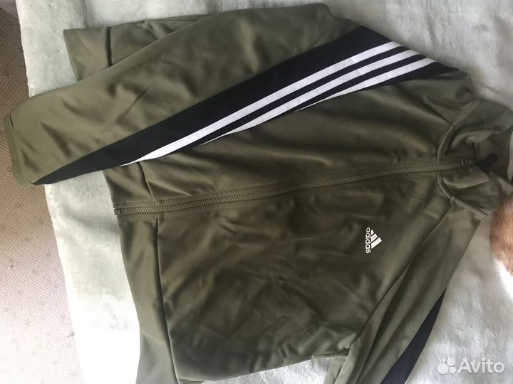 Спортивный костюм adidas новый