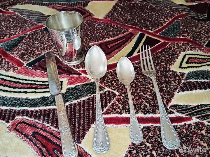 Набор столового серебра