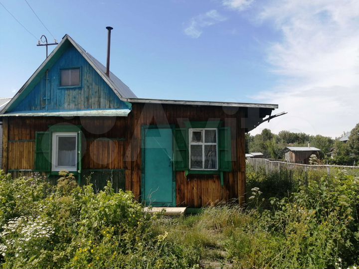 Дом 35 м² на участке 4,4 сот.