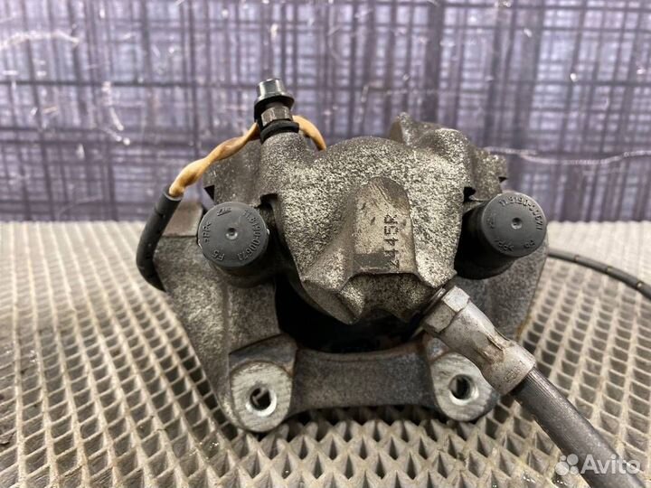 Суппорт задний правый Bmw X3 E83 M54 2005