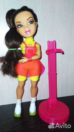 Кукла Bratz Ясмин