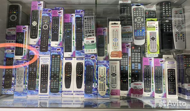 Пульты для приставки и телевизора