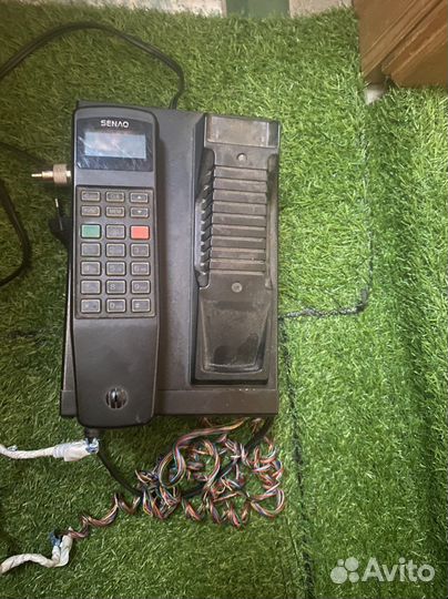 Спутниковый телефон