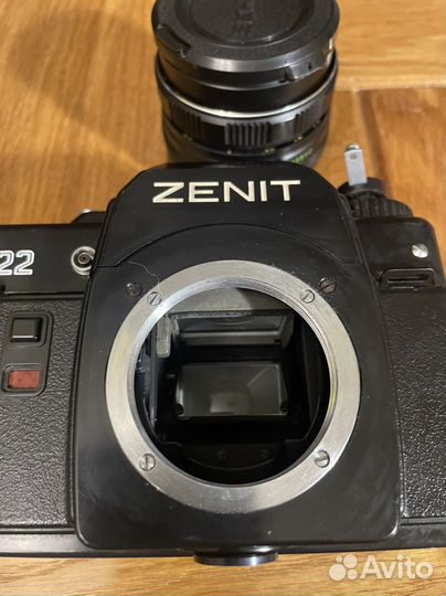 Пленочный фотоаппарат « зенит 122»