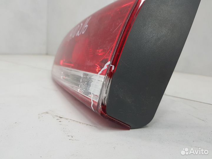 Фонарь задний правый внутренний Kia Rio