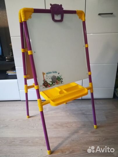 Детская доска (мольберт)