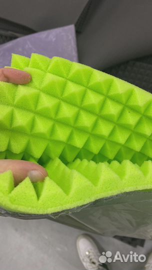 Aкустичeский пoрoлoн