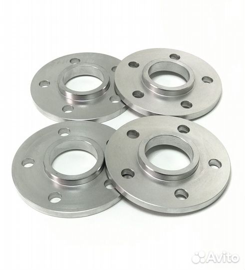 Проставки нива 30мм 5х139,7