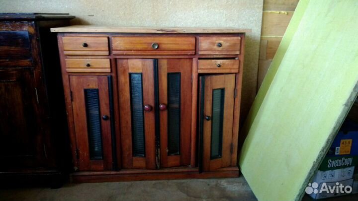 Старинный кухонный стол