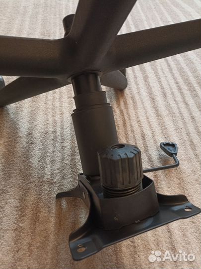 Крестовина с лифтом для компьютерного стула