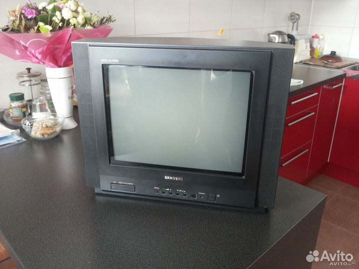 Телевизор samsung