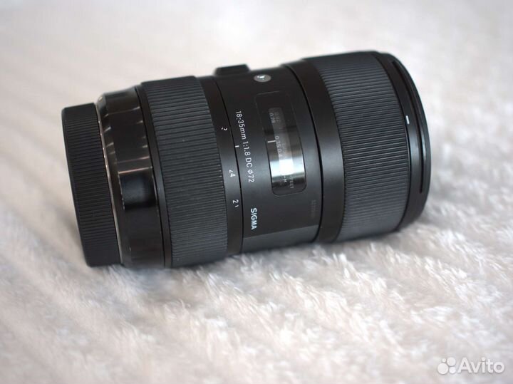 Объектив Sigma AF 18-35mm f/1.8