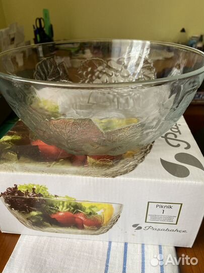 Сервиз ссср,графин,пиалы,кремосбивалка,стопки,ваза