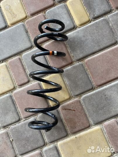 Пружина задняя Skoda Superb