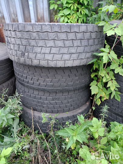 Продам резину Continental 315 * 70 R22,5