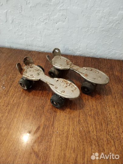Роликовые коньки советские