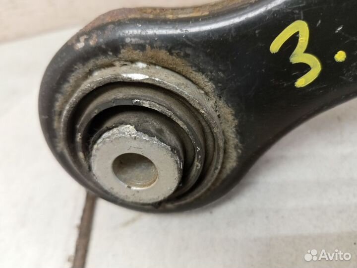 Рычаг задний поперечный левый