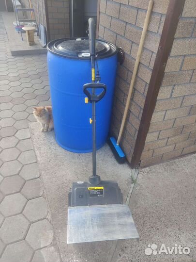 Электрическая лопата для уборки снега