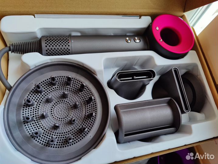 Подарок Фен dyson supersonic