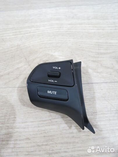 Кнопки руля Kia Rio 3