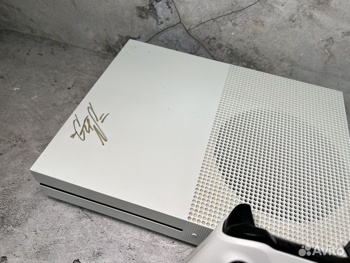 Xbox one s 1tb с дисководом