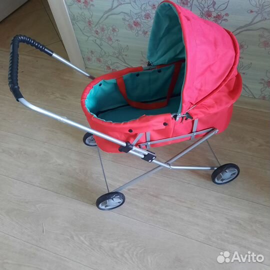 Кукольная коляска