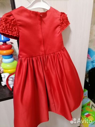 Нарядное платье для девочки