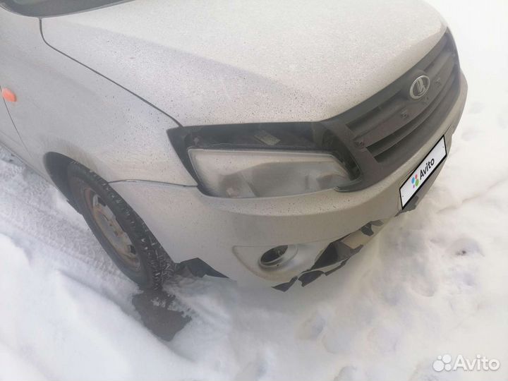 LADA Granta 1.6 МТ, 2013, битый, 120 000 км