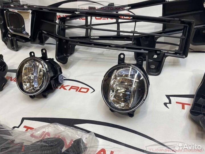 Противотуманные фары Toyota LC 200 с 2016г B0101