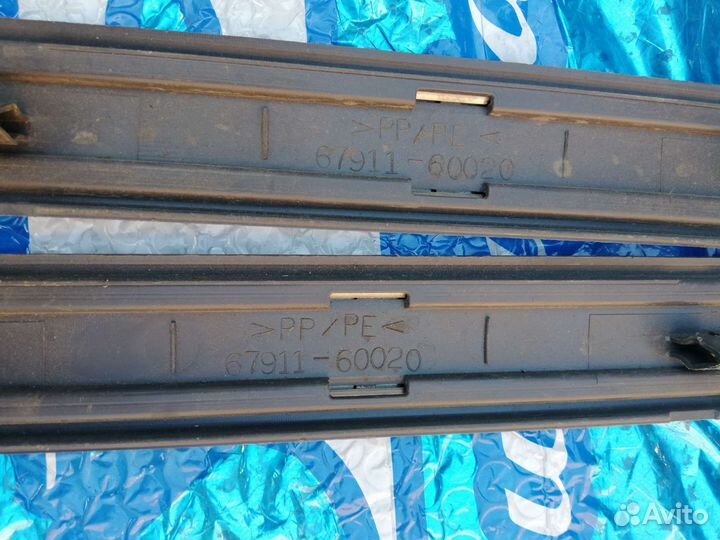 Накладки на пороги Lexus GX 470