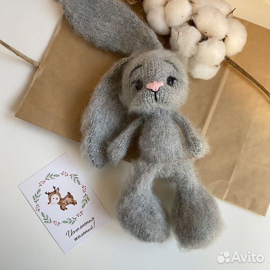 Вязаные игрушки зайка