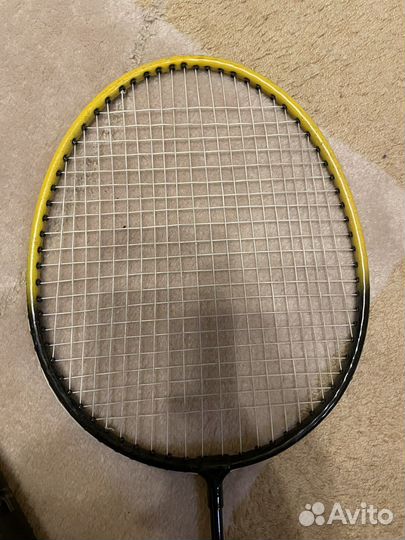 Ракетка для бадминтона