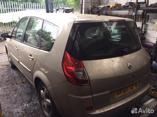 Разбор на запчасти Renault Scenic 2003-2009
