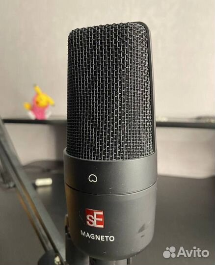 Студийный микрофон Se electronics magneto