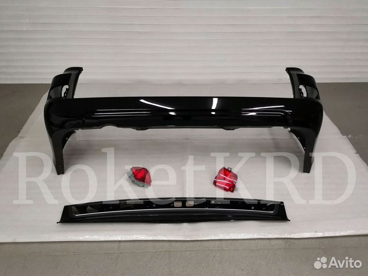 Бампер задний Toyota Land Cruiser 200 2016+