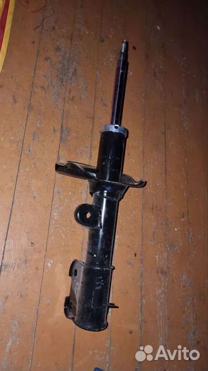 Амортизатор на Hyundai Santa Fe, ix35 новый