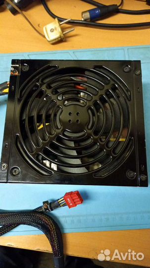 Блок питания Thermaltake
